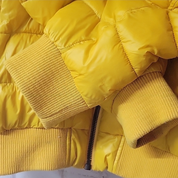 **SOLD*** EUC mens xl Guess Puffer jacket - Picture 4 of 6